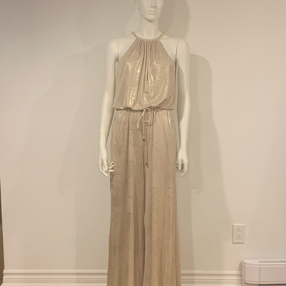 Ladies halter pant suit. New. - Picture 2 of 7